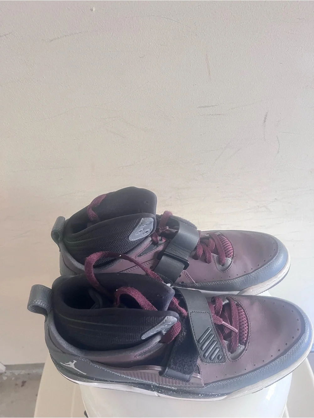Jordan Mid-Top Sneakers in Burgundy and Gray